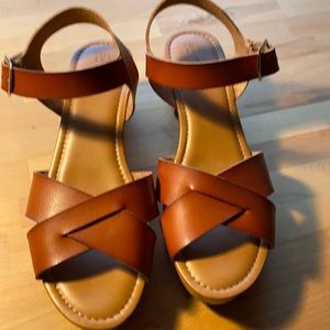 Time and Tru sandals